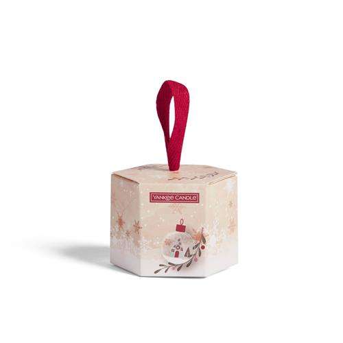 Yankee Candle Snow Globe Wonderland Filled Votive Gift Set